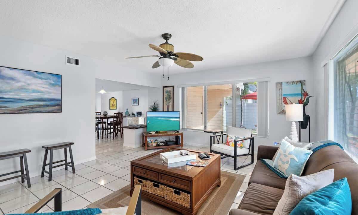 Photo of Livingroom in Deerfield Beach