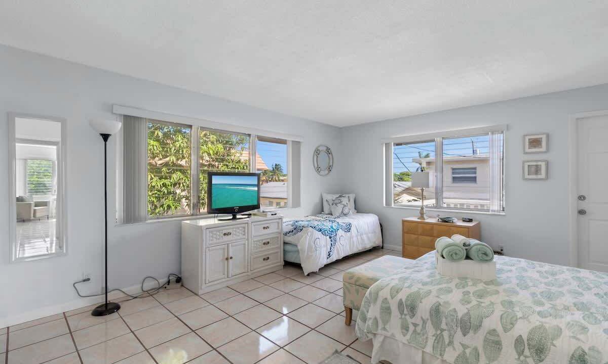Photo of Bedroom in Deerfield Beach