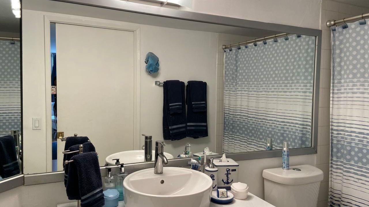 Photo of Bathroom in Aventura