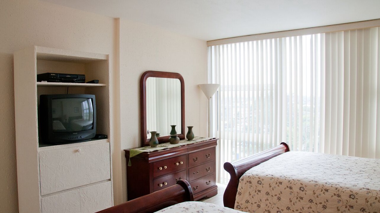 Photo of Bedroom in Galt Mile