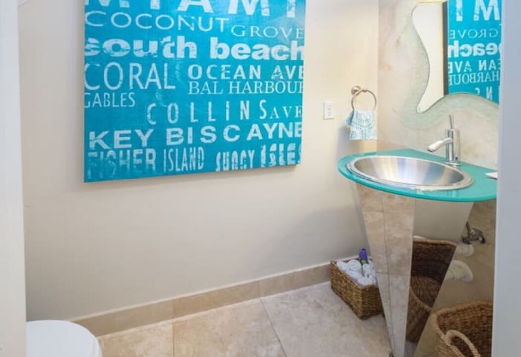 Photo of Bathroom in Harbordale