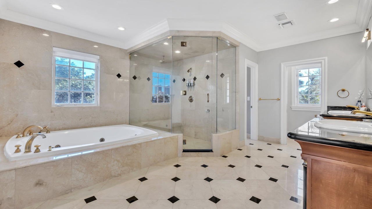 Photo of Bathroom in East Fort Lauderdale