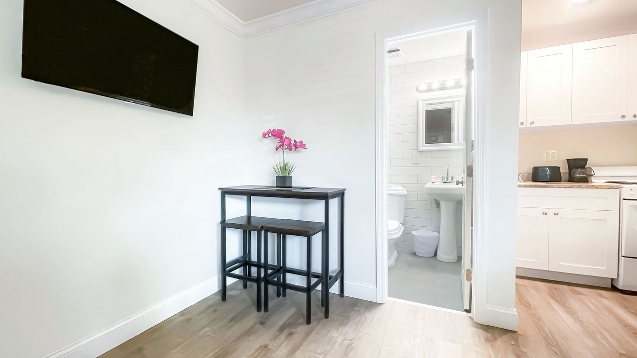 Photo of Bedroom in Hollywood