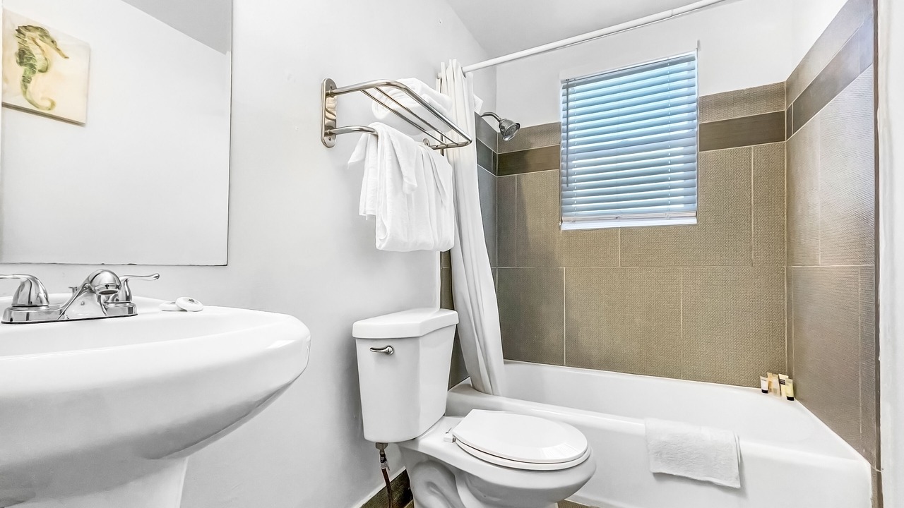 Photo of Bathroom in Hollywood