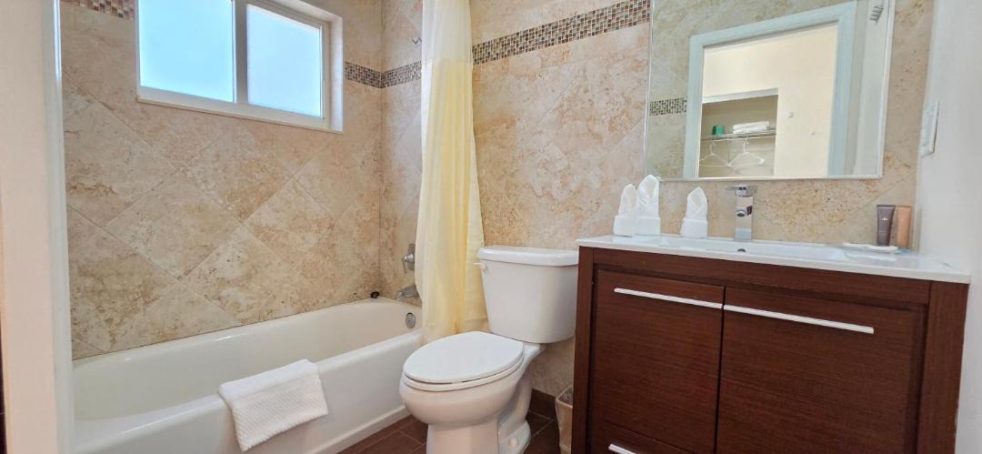 Photo of Bathroom in Hollywood Lakes