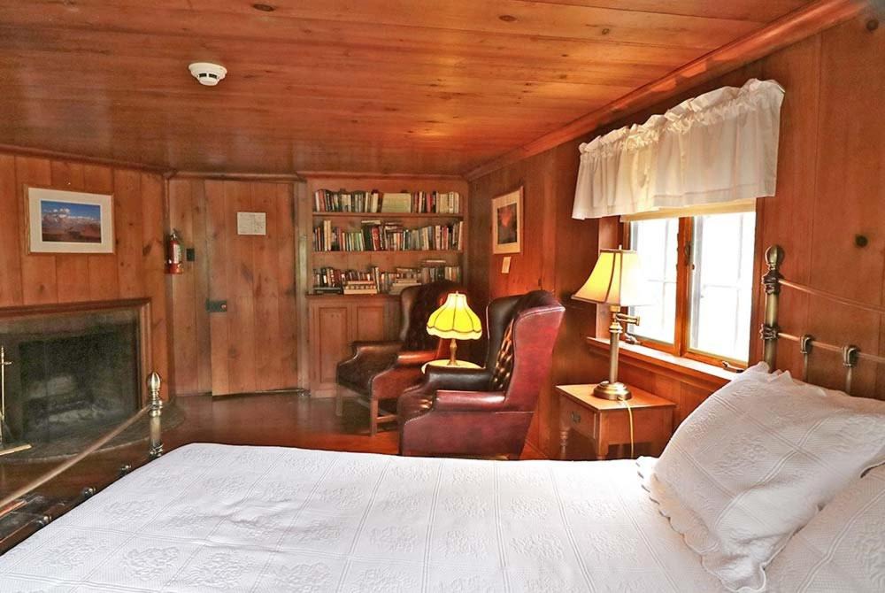 Photo of Bedroom in Mountainville