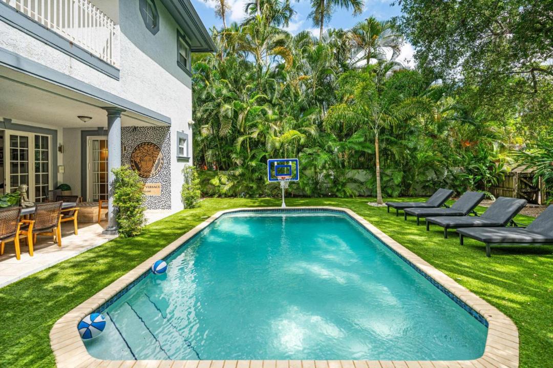 Photo of Others in Miami Shores