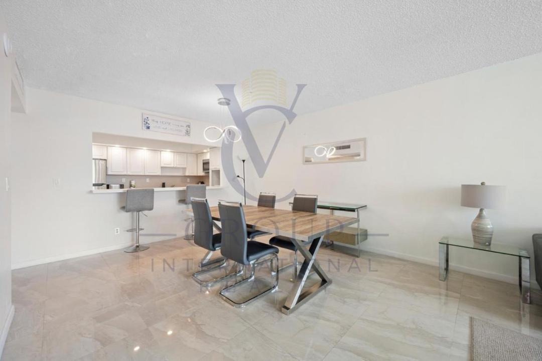 Photo of Others in Sunny Isles Beach