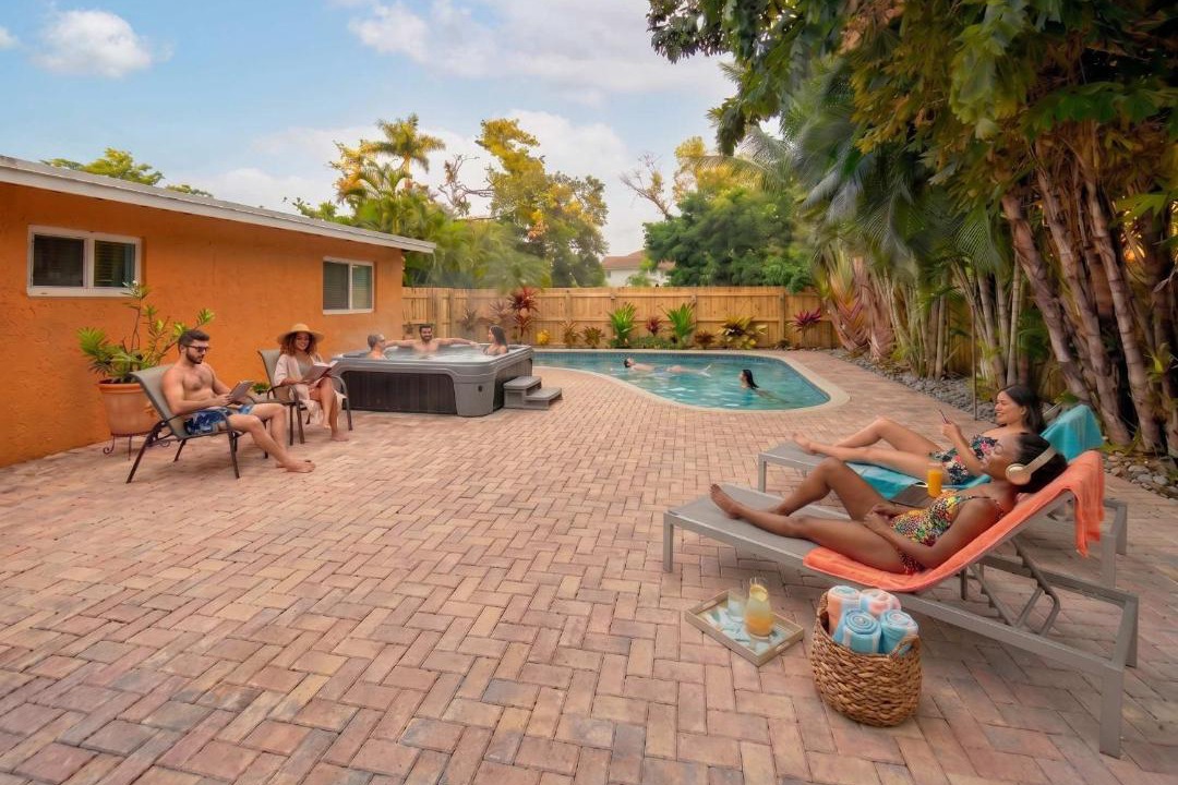 Photo of Others in River Oaks