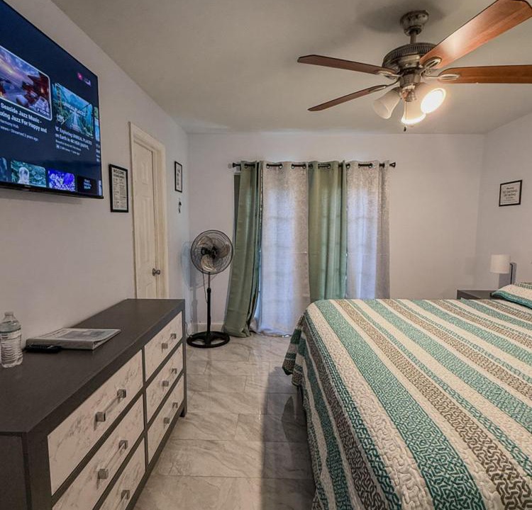 Photo of Bedroom in North Lauderdale