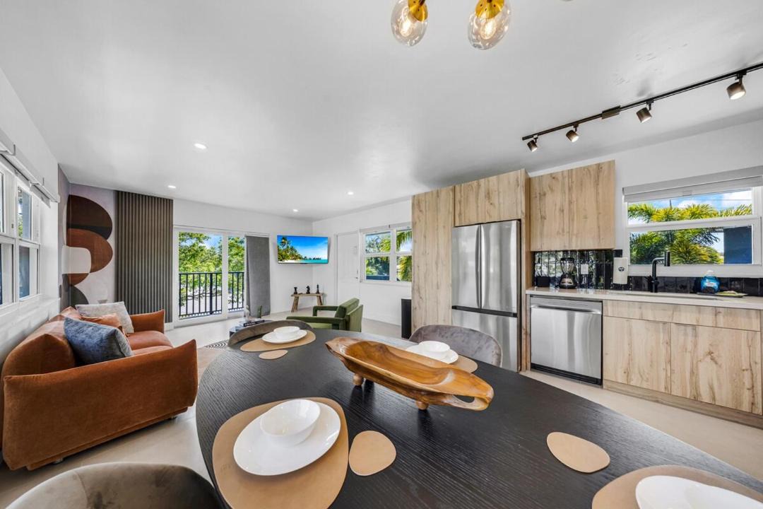 Photo of Others in Coral Ridge Isles
