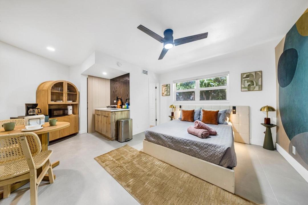 Photo of Bedroom in Coral Ridge Isles
