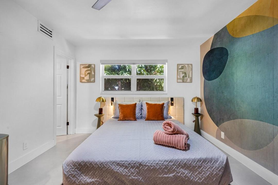 Photo of Bedroom in Coral Ridge Isles