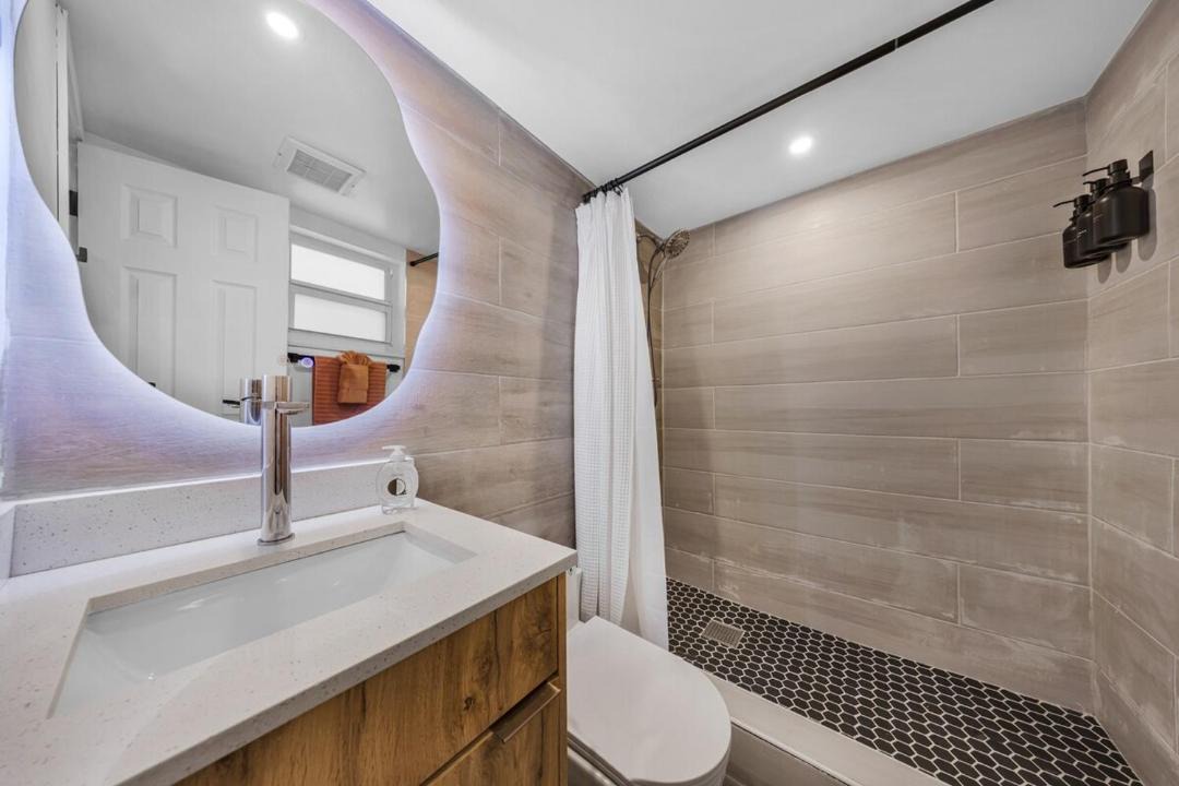 Photo of Bathroom in Coral Ridge Isles