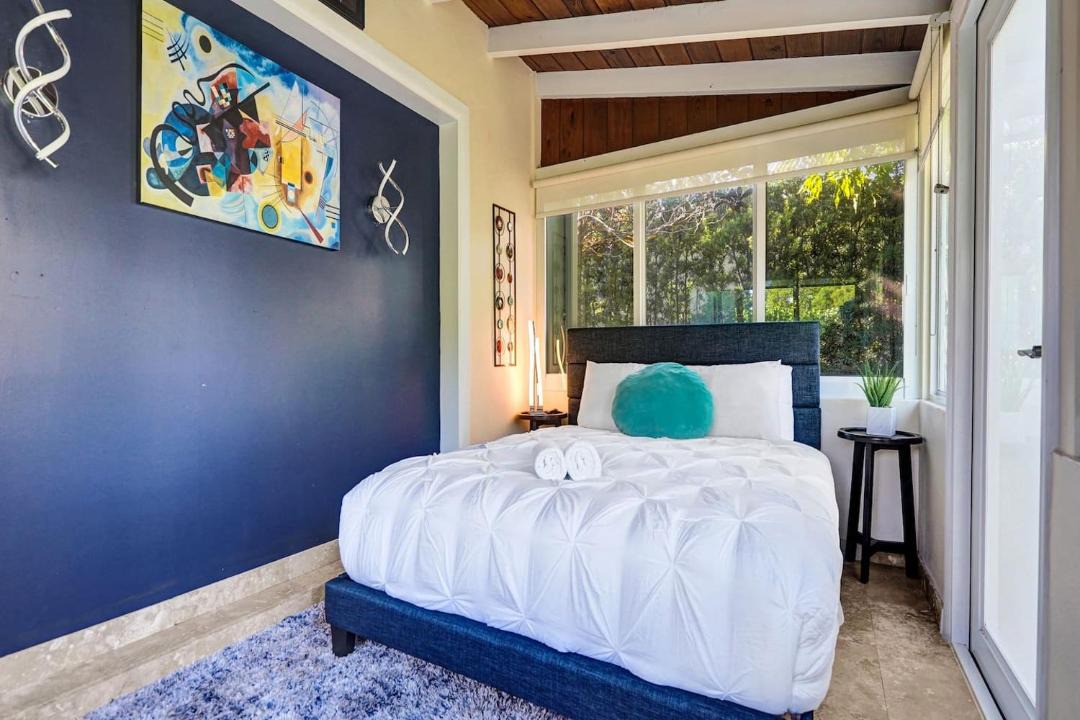 Photo of Bedroom in South Middle River