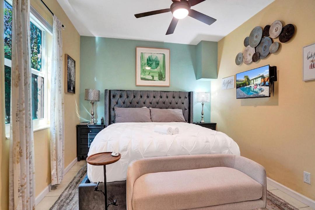 Photo of Bedroom in South Middle River