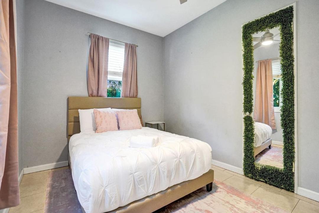 Photo of Bedroom in South Middle River
