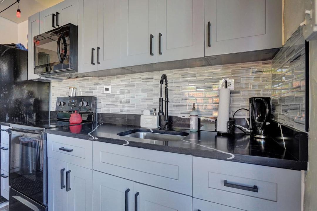 Photo of Kitchen in South Middle River