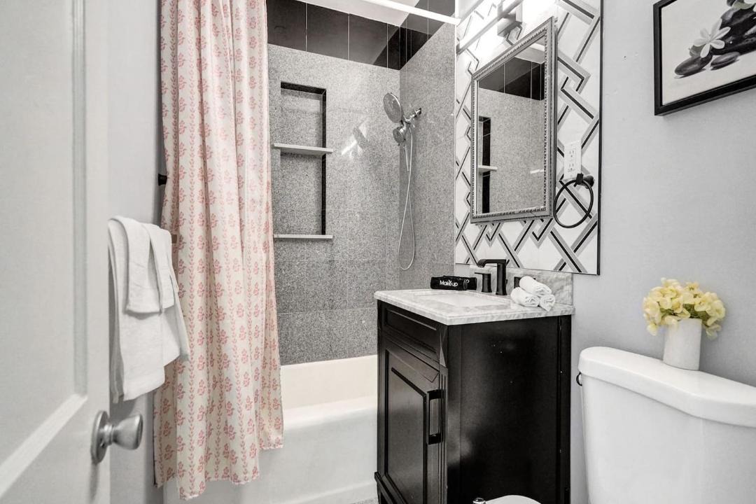 Photo of Bathroom in South Middle River