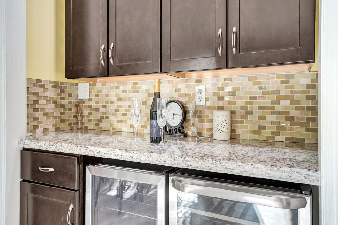Photo of Kitchen in South Middle River