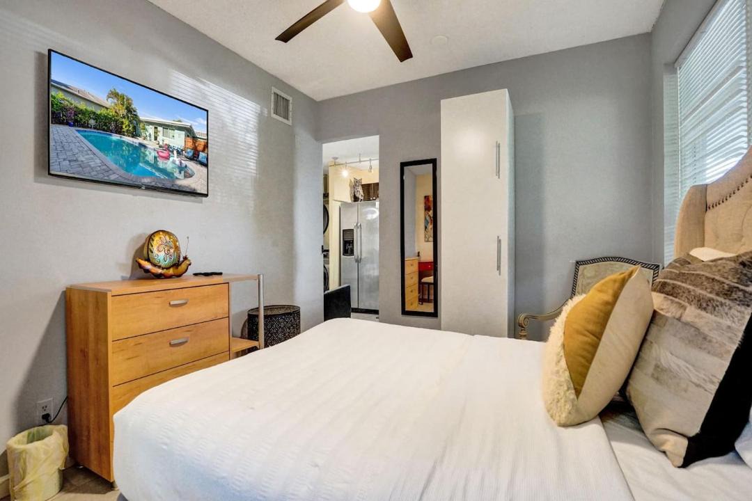 Photo of Bedroom in South Middle River