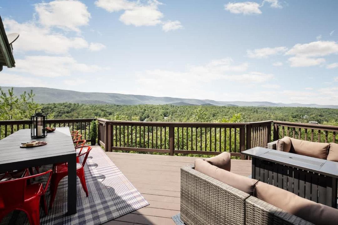 Photo of Patio Balcony in Basye