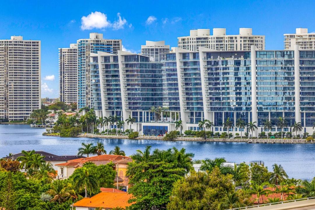 Photo of Others in Sunny Isles Beach