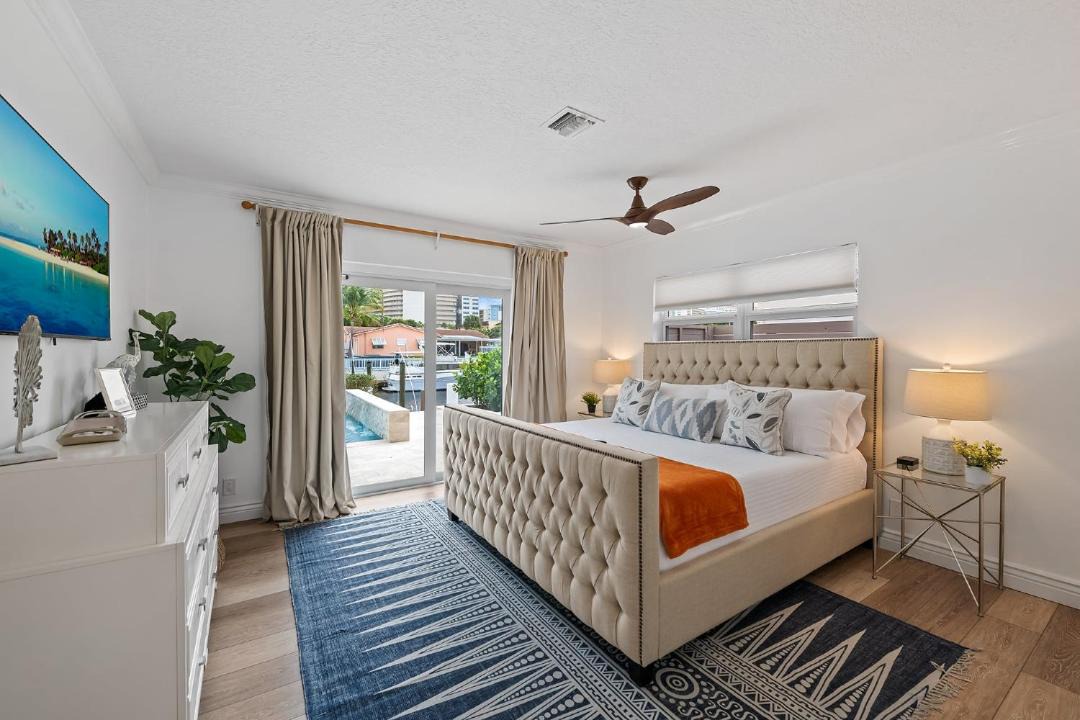 Photo of Bedroom in Bermuda Riviera
