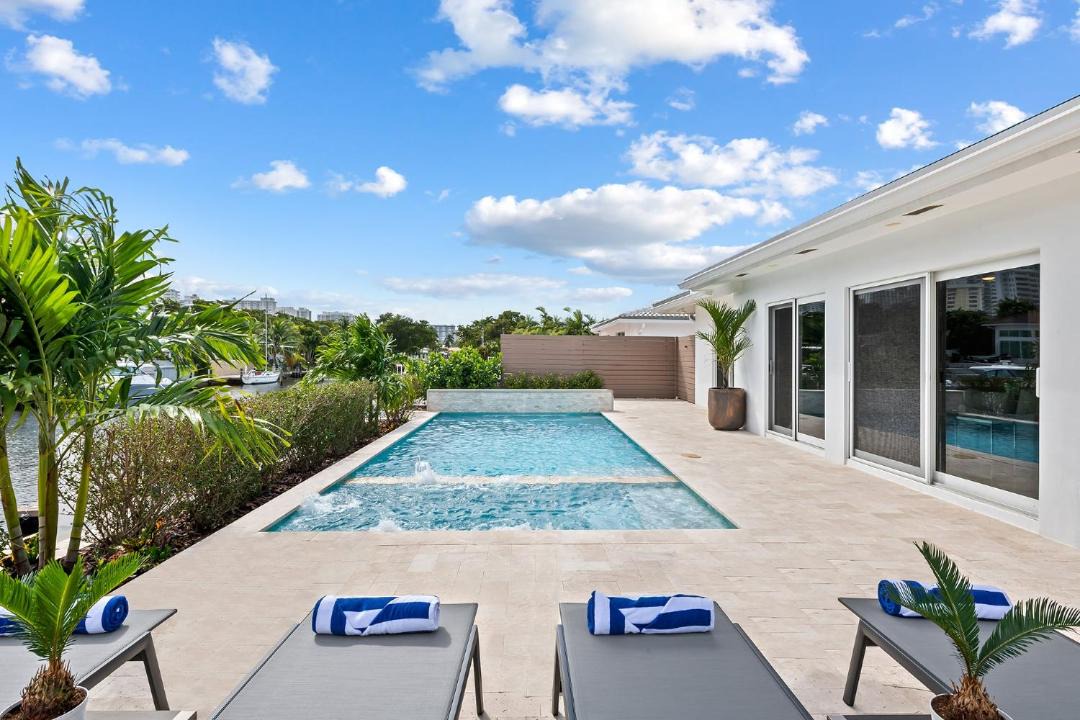 Photo of Others in Bermuda Riviera