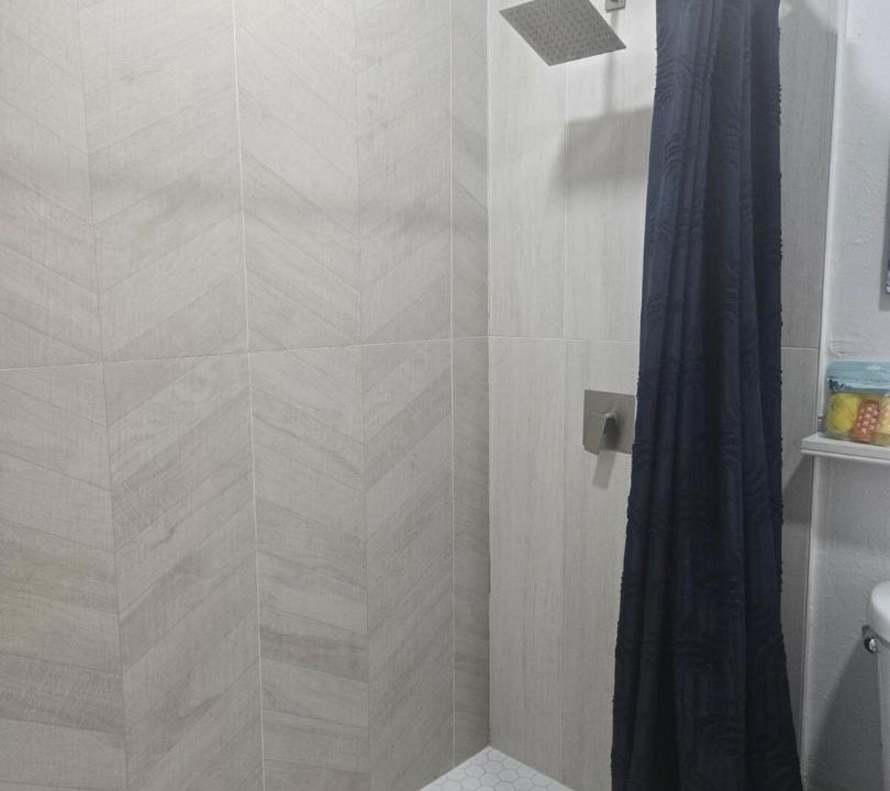 Photo of Bathroom in Hallandale Beach