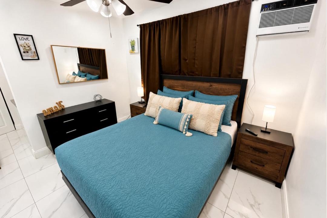 Photo of Bedroom in Hollywood South Central Beach