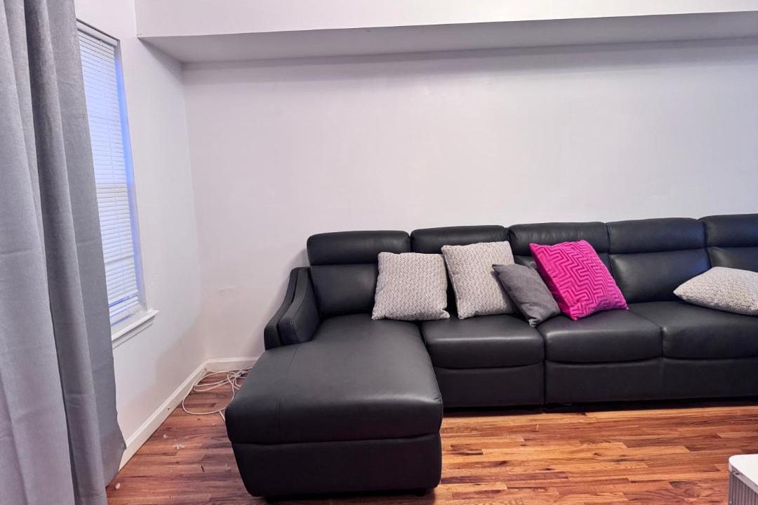 Photo of Livingroom in Forest Hill