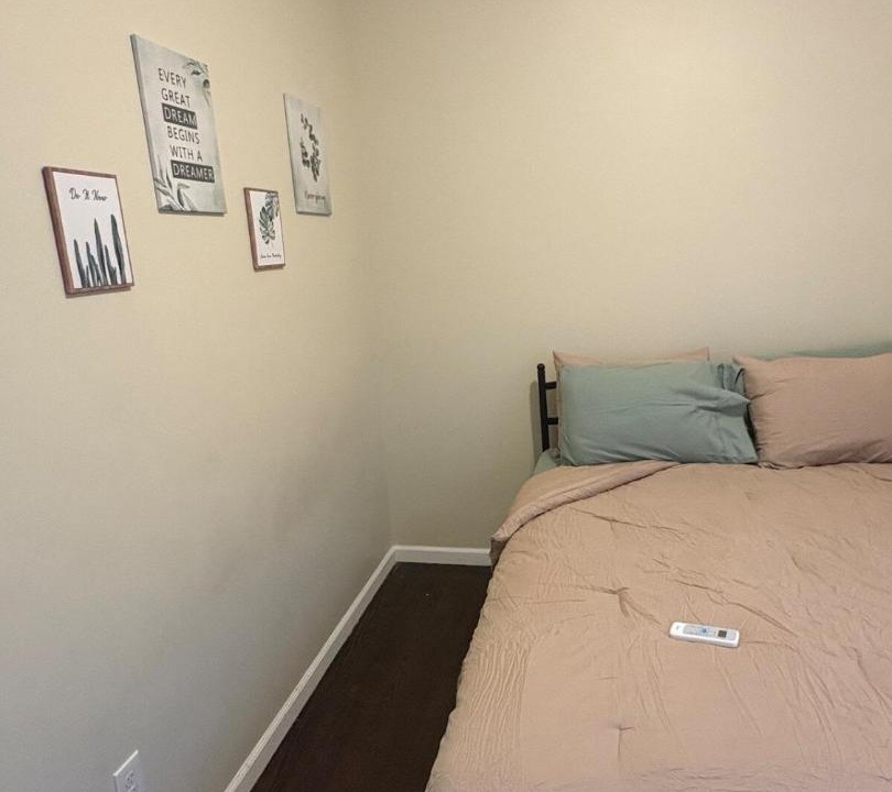 Photo of Bedroom in Lower Vailsburg