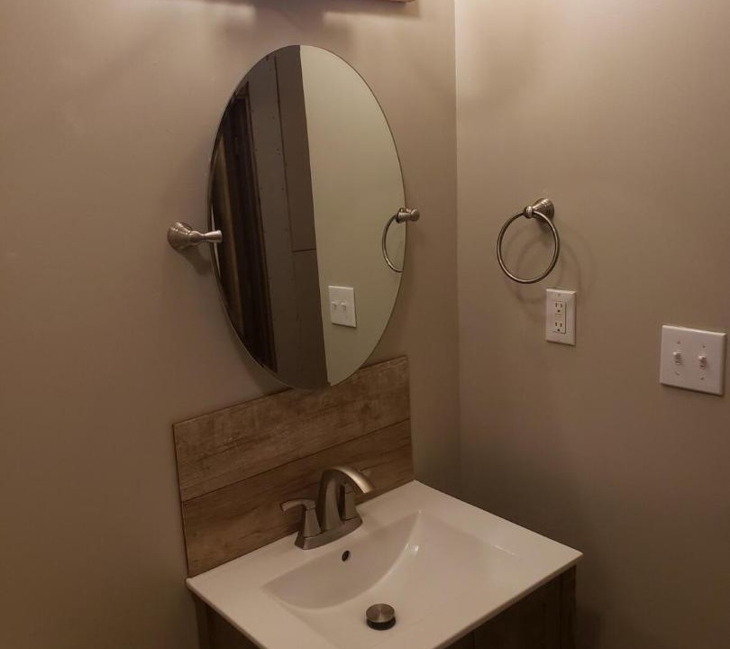 Photo of Bathroom in Swan Lake