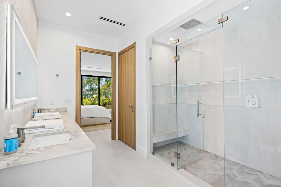 Photo of Bathroom in Victoria Park
