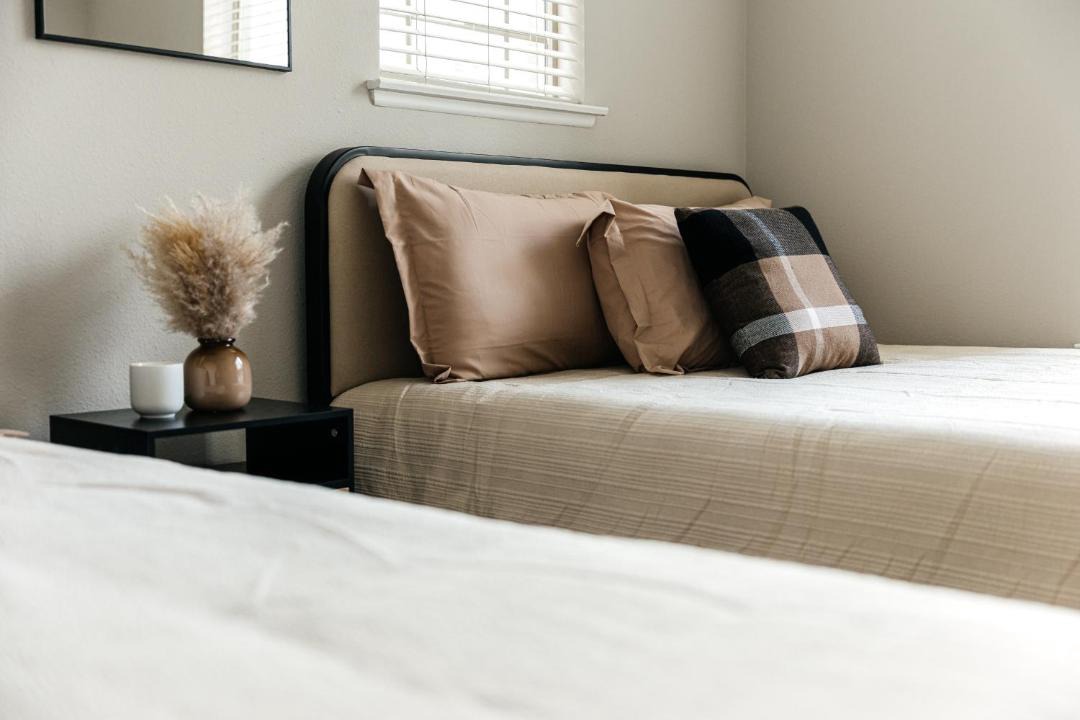 Photo of Bedroom in Warner Center