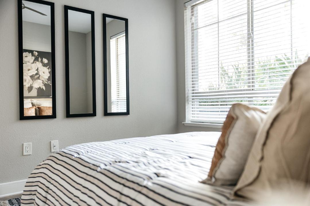 Photo of Bedroom in Warner Center