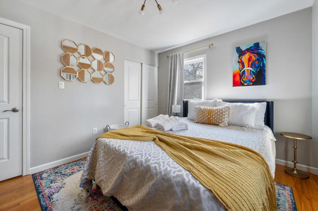 Photo of Bedroom in Geyser Crest