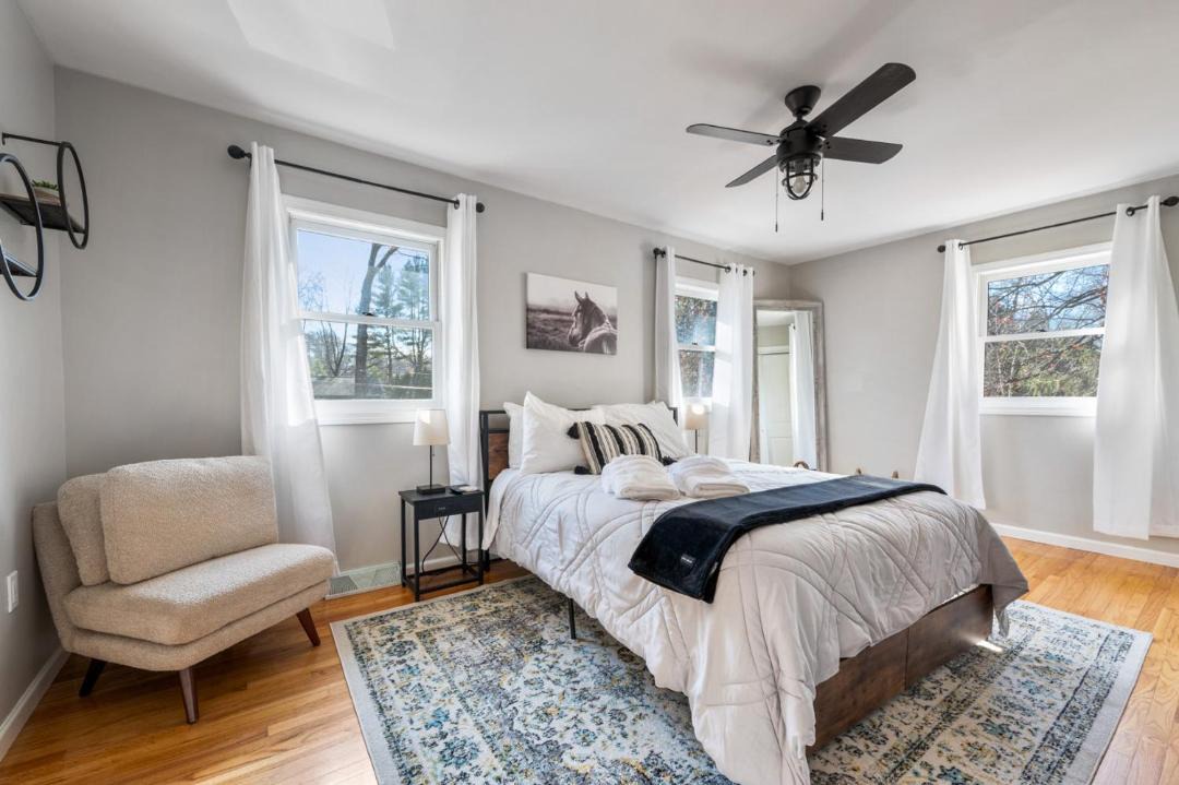 Photo of Bedroom in Geyser Crest