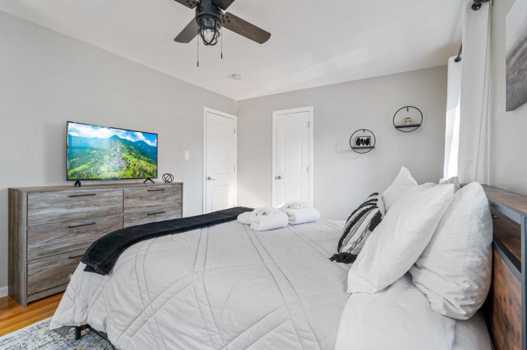 Photo of Bedroom in Geyser Crest