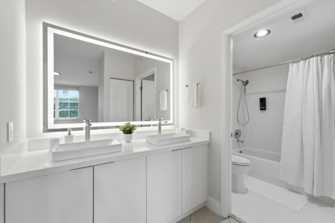 Photo of Bathroom in Aventura