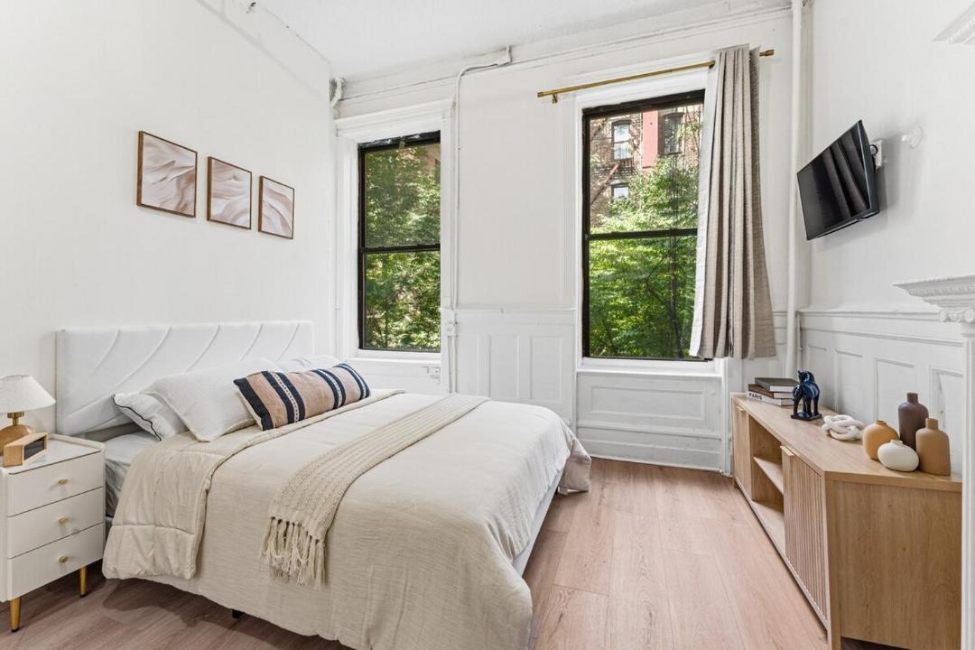 Photo of Bedroom in Washington Heights
