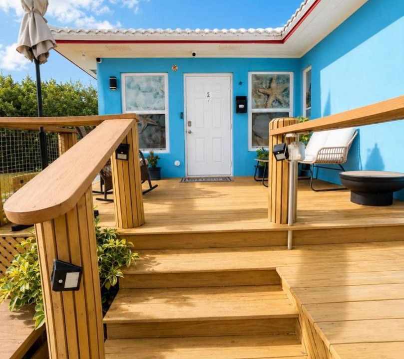 Photo of Patio Balcony in Hollywood South Central Beach