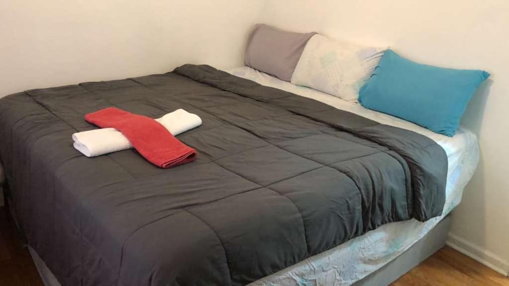 Photo of Bedroom in Newark