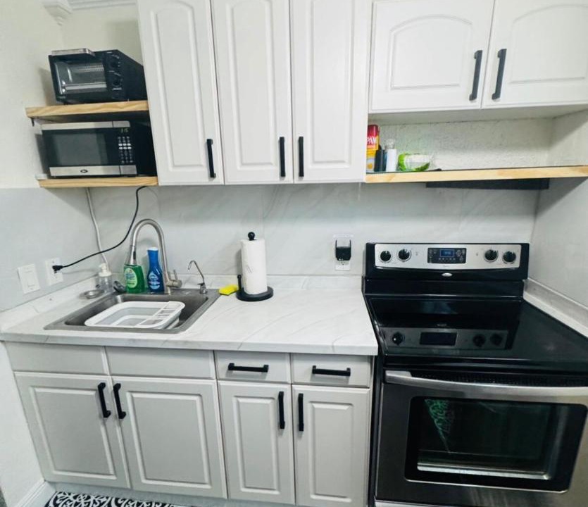 Photo of Kitchen in South Middle River