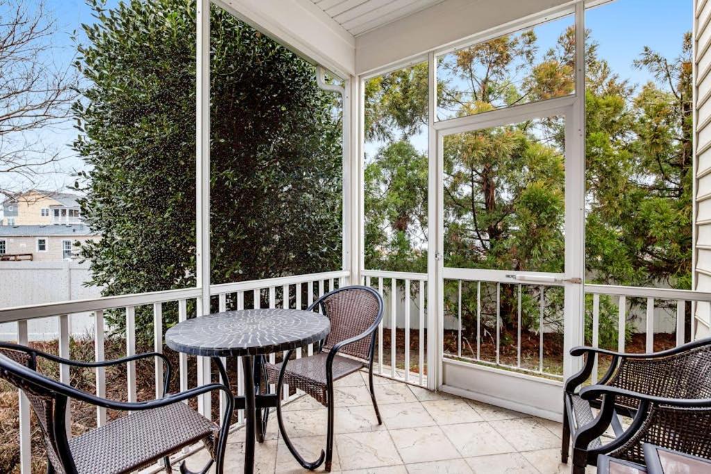 Photo of Patio Balcony in Ocean View