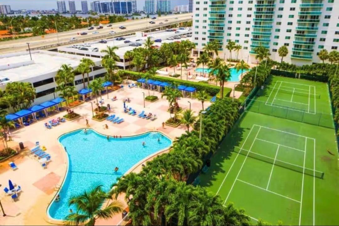 Photo of Others in Sunny Isles Beach