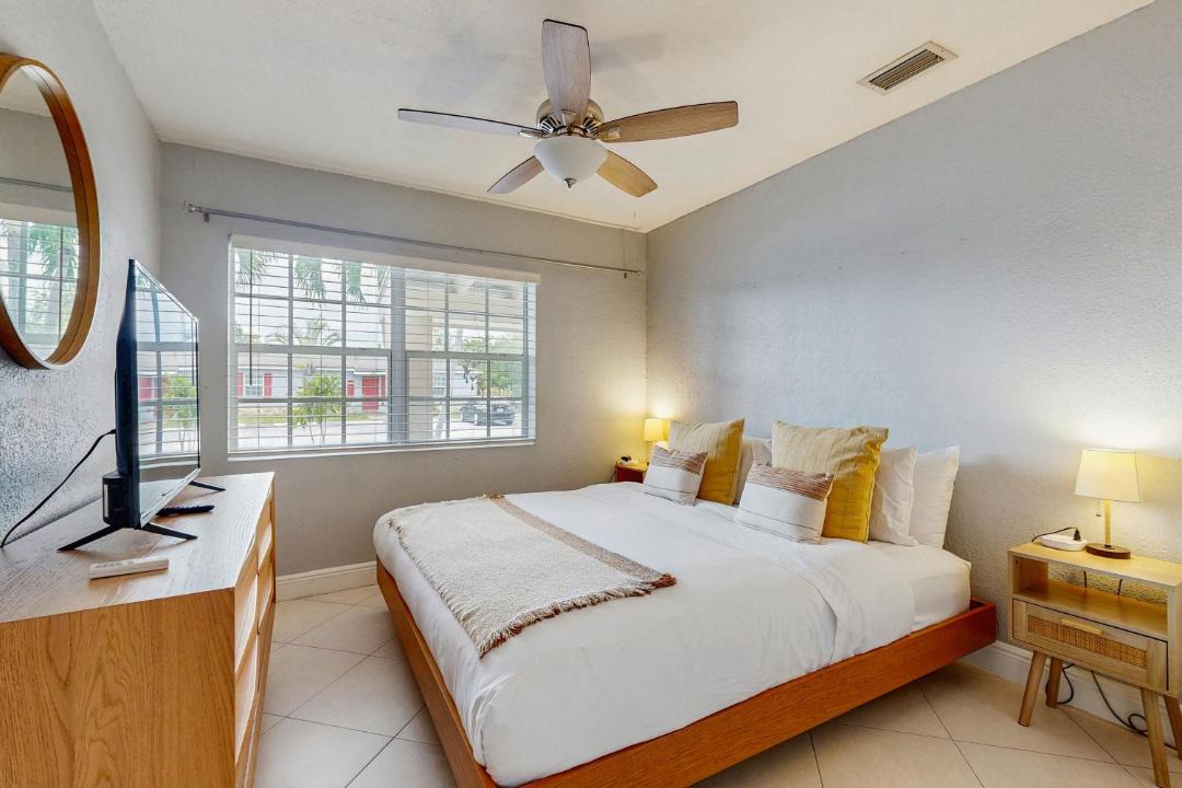 Photo of Bedroom in Middle River Terrace