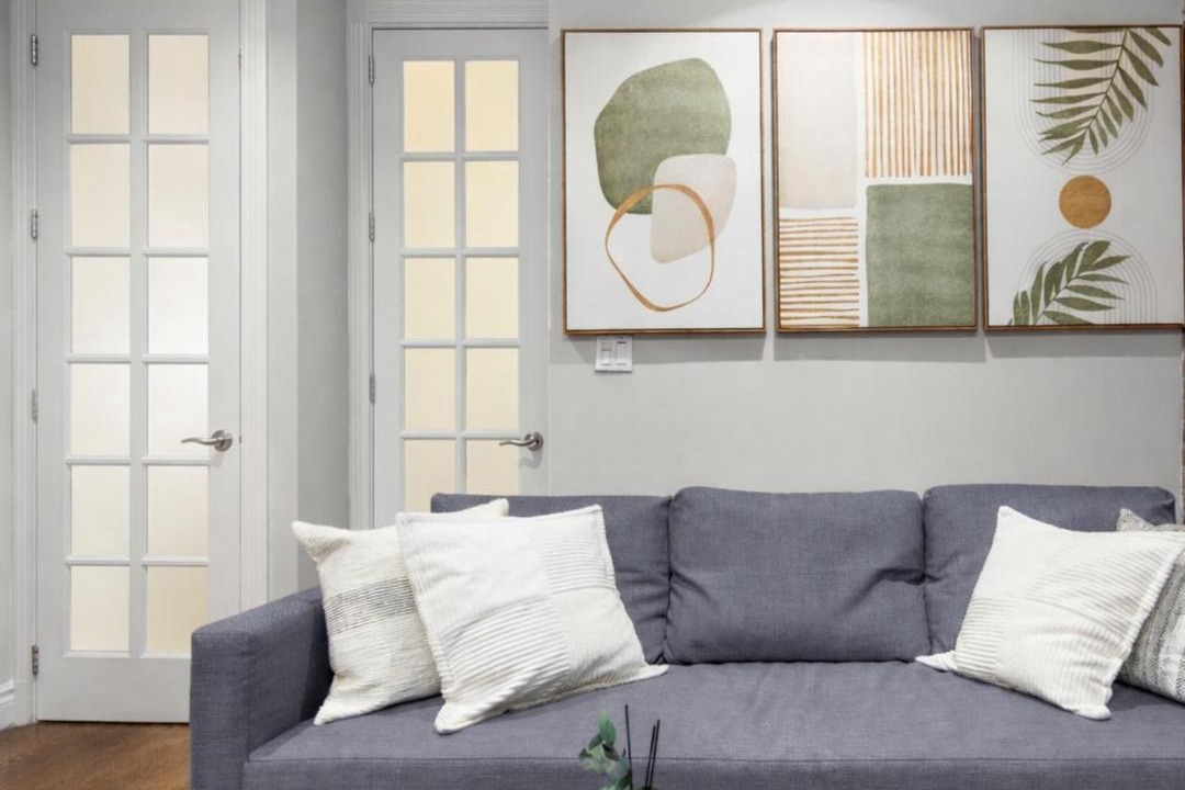 Photo of Livingroom in Tudor City