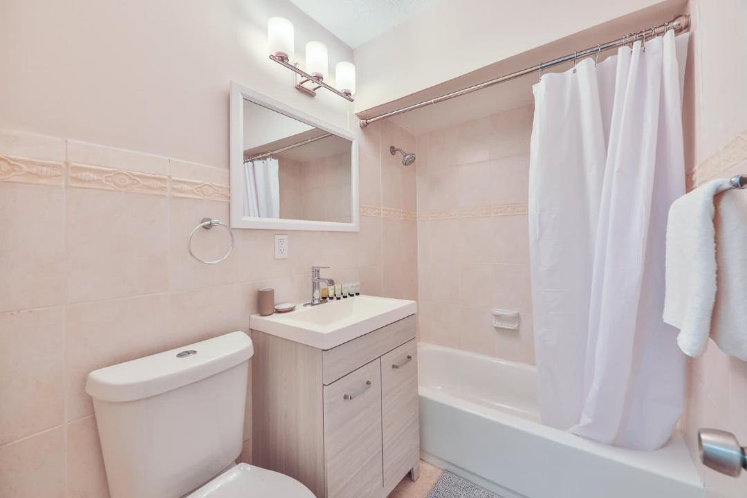 Photo of Bathroom in Highland Garden